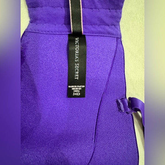 💜 Victoria's Secret Vibrant Purple Lingerie Size 34D 💜 - Picture 7 of 7